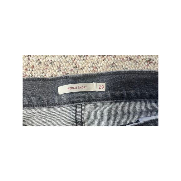 LEVI'S Wedgie Short Faded Black Denim Shorts Womens Style # 523600023 Size 29 - Picture 8 of 9